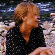 Profesor de ingles imparte a niños en grupo o a particular